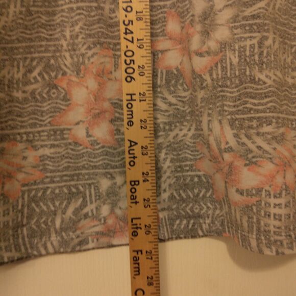 On The Byas tshirt mens M Medium gray floral all over print short sleeve pocket - Picture 5 of 8